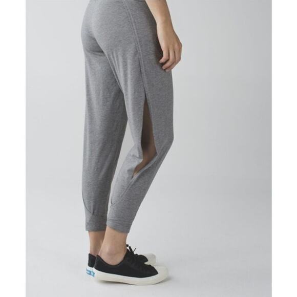 Lululemon Superb Pants Women  Heathered Gray Vitasea Yoga Joggers Athleisure 10 - Picture 6 of 14
